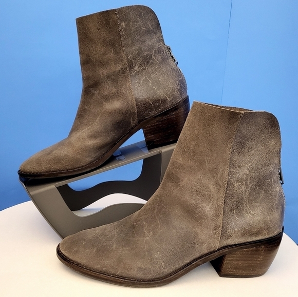 LUCKY BRAND Kaiya Distressed Leather and Suede Bootie Gray Women's 9.5M - Picture 4 of 14